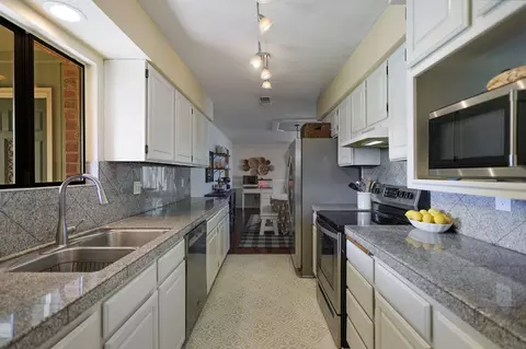 Kitchen - 2539 Velia St, Redding, CA 96002 photo 1 of 4
