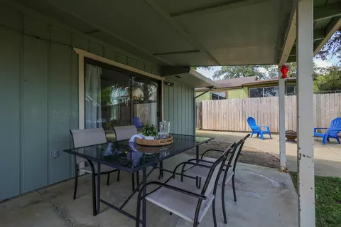Exterior - 2539 Velia St, Redding, CA 96002 photo 4 of 18