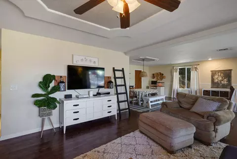 Living - 2539 Velia St, Redding, CA 96002 photo 4 of 8