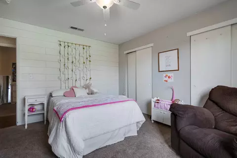 Bedroom - 2539 Velia St, Redding, CA 96002 photo 5 of 5
