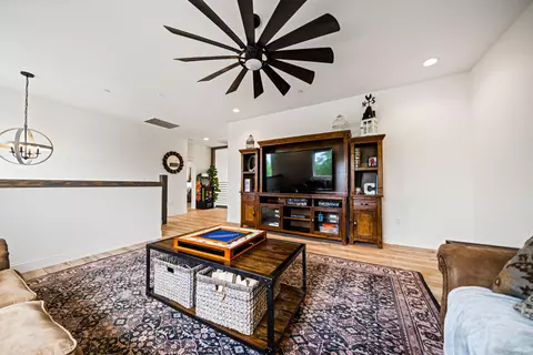 Living - 21255 Via Serena Dr, Redding, CA 96003 photo 3 of 3