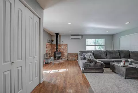 1113 2nd St, Redding, CA 96002 photo 4