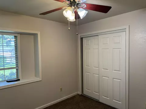 Bedroom - 6683 Creekside St, Redding, CA 96001 photo 3 of 4