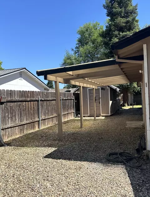 Exterior - 6683 Creekside St, Redding, CA 96001 photo 6 of 7