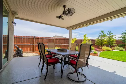 Exterior - 4121 Acadia Pl, Redding, CA 96001 photo 4 of 19