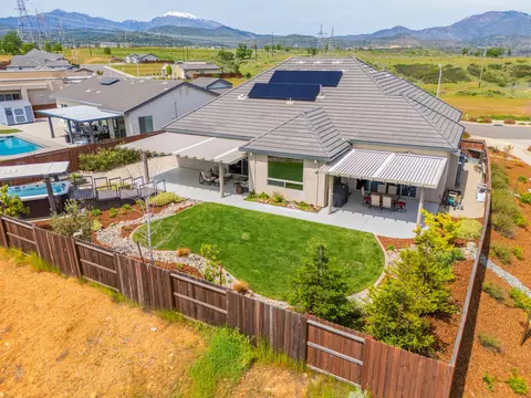 Exterior - 4121 Acadia Pl, Redding, CA 96001 photo 7 of 19