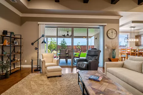 Living - 4121 Acadia Pl, Redding, CA 96001 photo 4 of 4