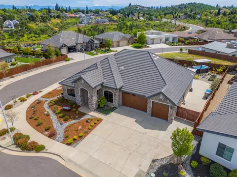 Exterior - 4121 Acadia Pl, Redding, CA 96001 photo 19 of 19