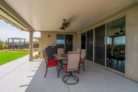 Exterior - 4121 Acadia Pl, Redding, CA 96001 photo 5 of 19