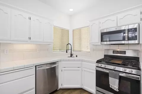 Kitchen - 3420 Showboat Ct, Redding, CA 96003 photo 3 of 3