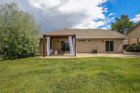 Exterior - 3420 Showboat Ct, Redding, CA 96003 photo 3 of 6