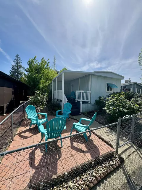 4509 Big Eagle Ln, Redding, CA 96003