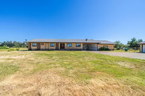 16439 Scout Ave, Anderson, CA 96007