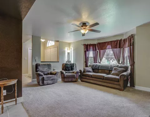 768 St Thomas Pkwy, Redding, CA 96003 photo 7