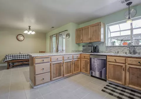 768 St Thomas Pkwy, Redding, CA 96003 photo 9