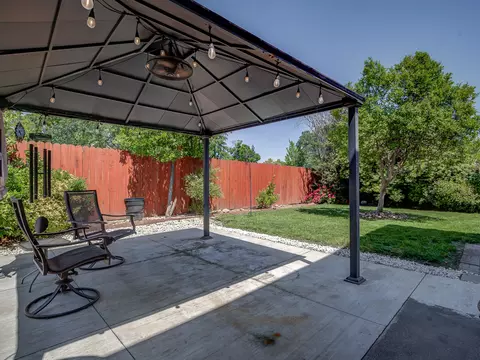 768 St Thomas Pkwy, Redding, CA 96003 photo 28