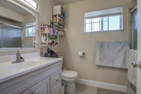 768 St Thomas Pkwy, Redding, CA 96003 photo 19