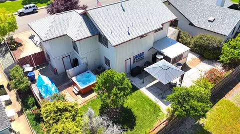 768 St Thomas Pkwy, Redding, CA 96003 photo 36