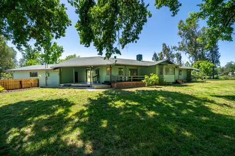 3212 Smith Bottom Rd, Cottonwood, CA 96022