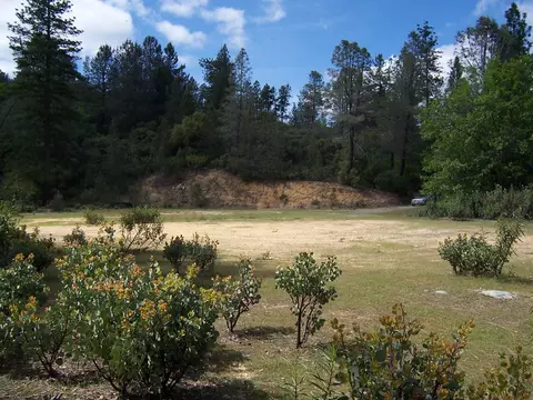Brunswick, Redding, CA 96087 photo 3