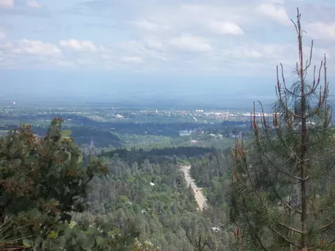 Brunswick, Redding, CA 96087 photo 11