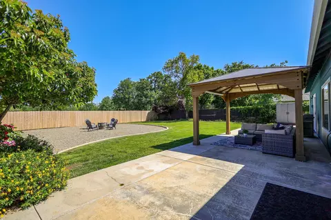 11549 La Costa Ct, Redding, CA 96003 photo 36