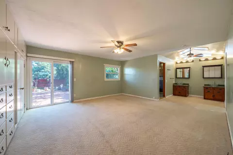 Bedroom - 805 Gold St, Redding, CA 96001 photo 1 of 3