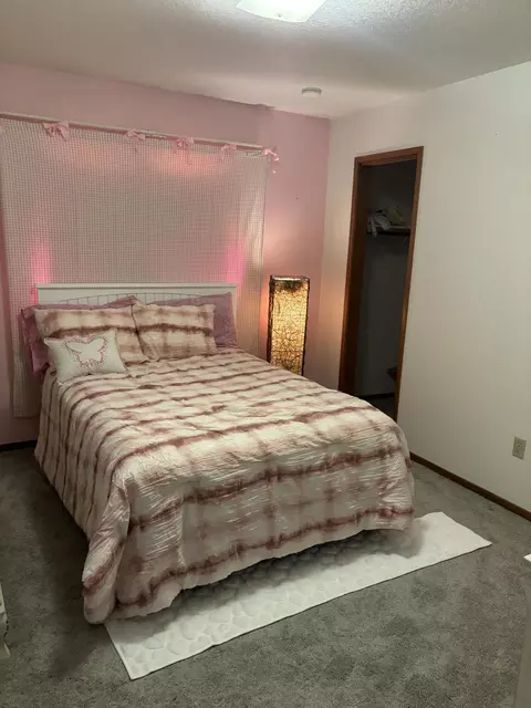 Bedroom - 2309 Snow Ln, Redding, CA 96003 photo 2 of 2