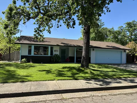 Exterior - 2309 Snow Ln, Redding, CA 96003 photo 2 of 7