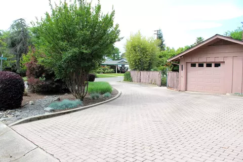 Exterior - 3774 Ricardo Ave, Redding, CA 96002 photo 2 of 15