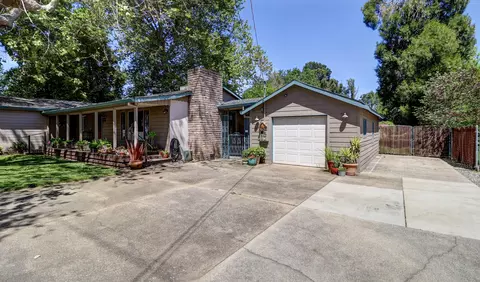 Exterior - 2980 Sacramento Dr, Redding, CA 96001 photo 30 of 34