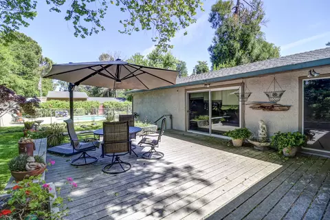Exterior - 2980 Sacramento Dr, Redding, CA 96001 photo 26 of 34