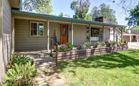 Exterior - 2980 Sacramento Dr, Redding, CA 96001 photo 33 of 34
