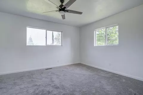 5770 E Bonnyview Rd, Redding, CA 96001 photo 11