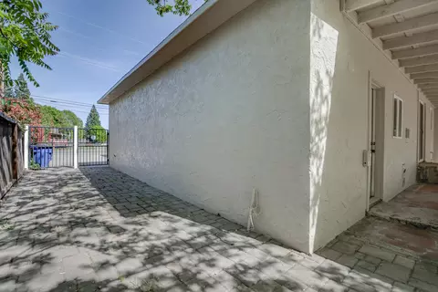 5770 E Bonnyview Rd, Redding, CA 96001 photo 16