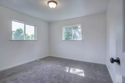 5770 E Bonnyview Rd, Redding, CA 96001 photo 9