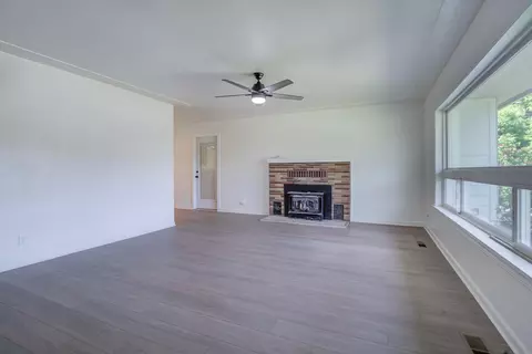 5770 E Bonnyview Rd, Redding, CA 96001 photo 3