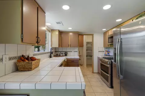 2338 Harlan Dr, Redding, CA 96003 photo 5