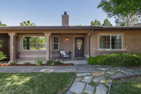 2338 Harlan Dr, Redding, CA 96003 photo 2