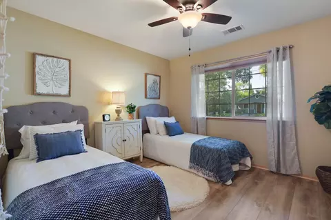 2338 Harlan Dr, Redding, CA 96003 photo 11