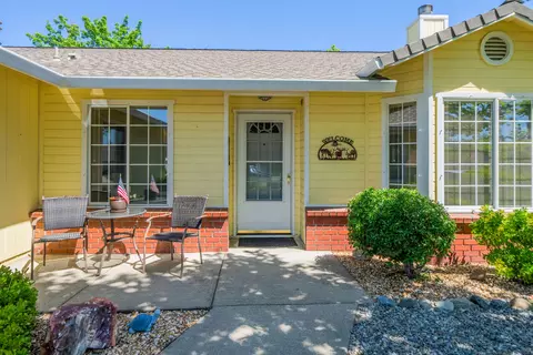 11527 Amir Ct, Redding, CA 96003 photo 4