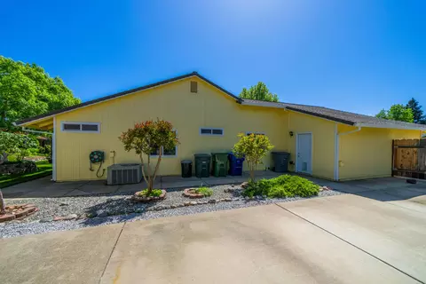 11527 Amir Ct, Redding, CA 96003 photo 48