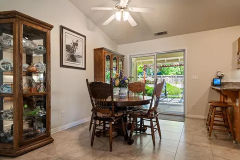 11527 Amir Ct, Redding, CA 96003 photo 15