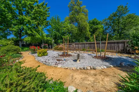 11527 Amir Ct, Redding, CA 96003 photo 33
