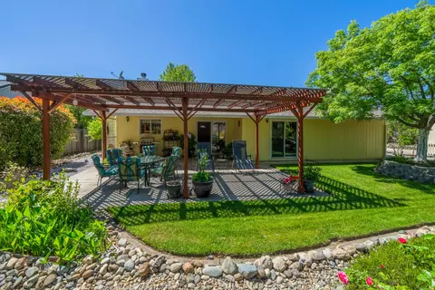 11527 Amir Ct, Redding, CA 96003 photo 38
