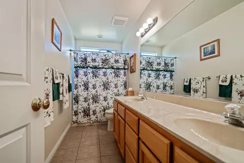 11527 Amir Ct, Redding, CA 96003 photo 23