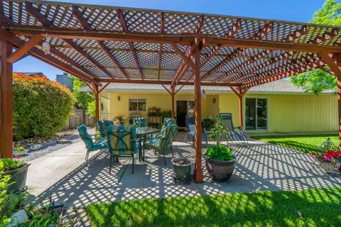 11527 Amir Ct, Redding, CA 96003 photo 29