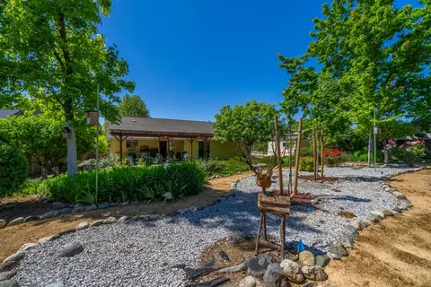 11527 Amir Ct, Redding, CA 96003 photo 35