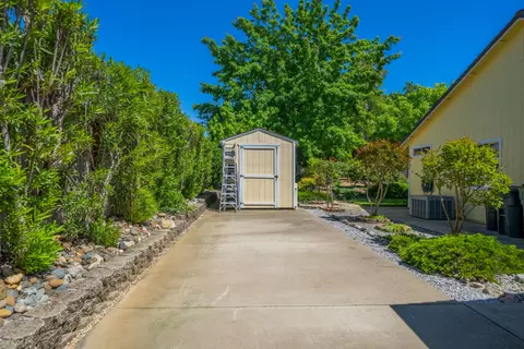 11527 Amir Ct, Redding, CA 96003 photo 49