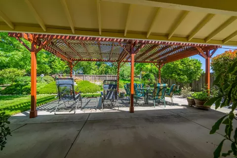 11527 Amir Ct, Redding, CA 96003 photo 24